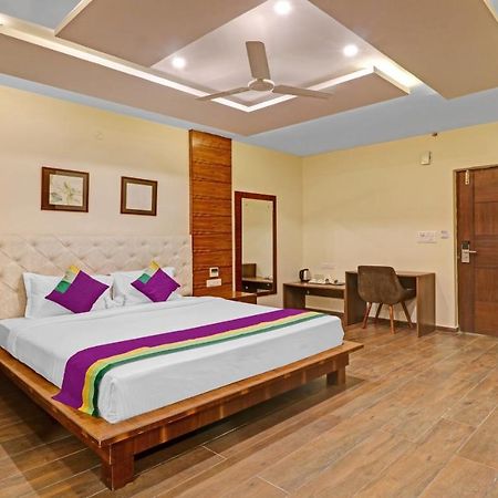 Treebo Premium Runway Suites, Marathahalli Бангалор Экстерьер фото